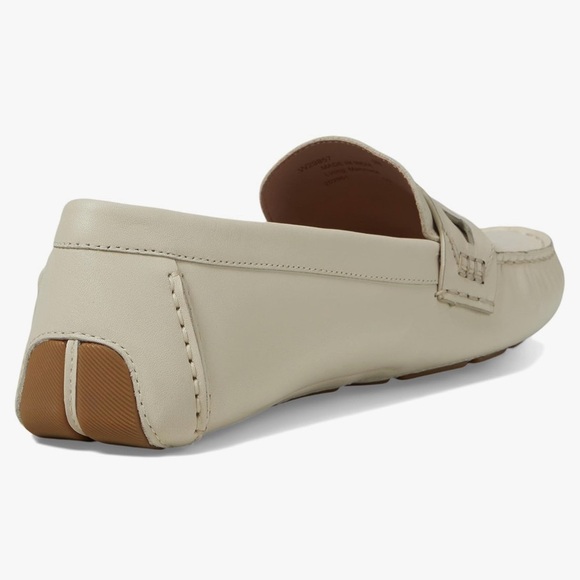 Nib ivory Cole Haan driving loafer, size 7 - Picture 5 of 5